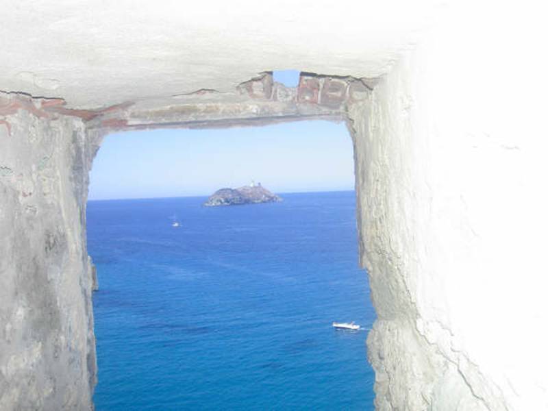 Ile de la Giraglia vue Tour d'Agnello_Chemin des douaniers Cap Corse.jpg
