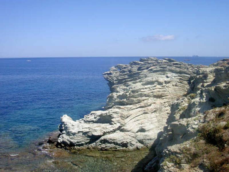 Ile de la Giraglia vue Tour d'Agnello_Chemin des douaniersCorse.jpg